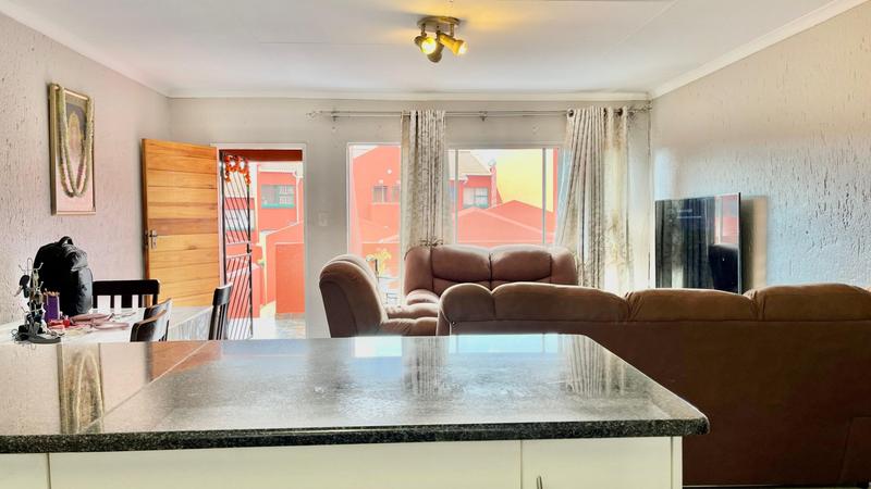 To Let 3 Bedroom Property for Rent in Vorna Valley Gauteng