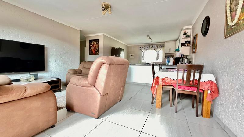To Let 3 Bedroom Property for Rent in Vorna Valley Gauteng