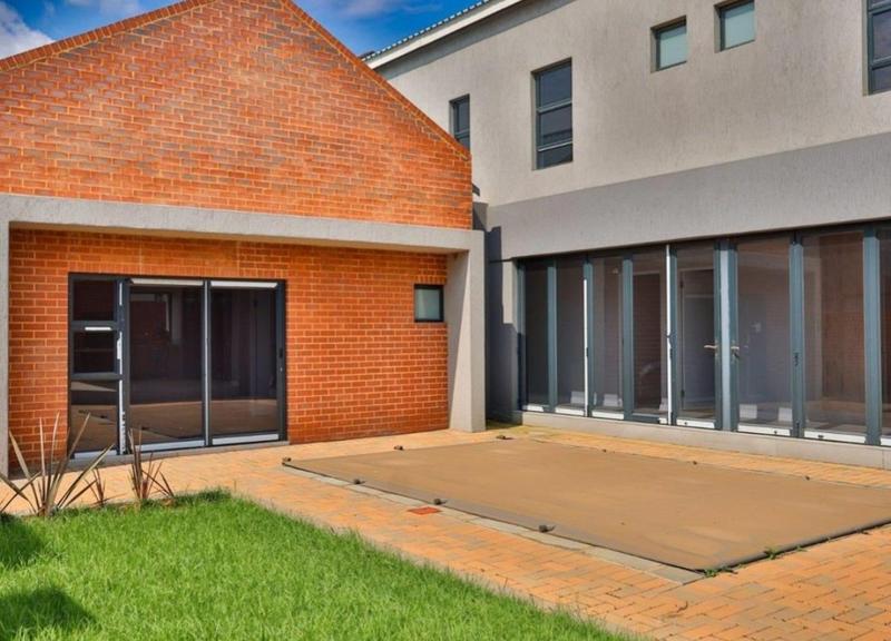 6 Bedroom Property for Sale in Swallow Hills Lifestyle Estate Gauteng