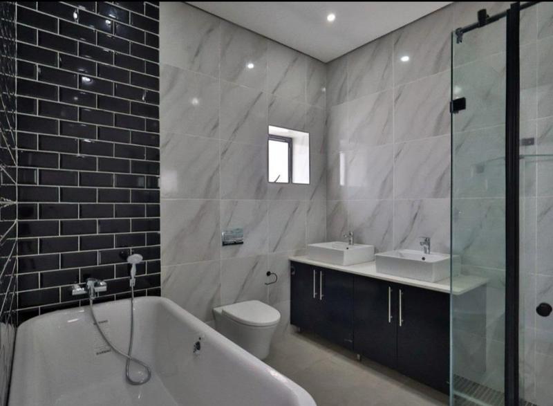 6 Bedroom Property for Sale in Swallow Hills Lifestyle Estate Gauteng
