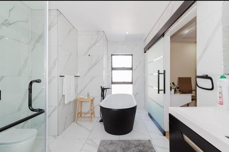 4 Bedroom Property for Sale in Swallow Hills Lifestyle Estate Gauteng