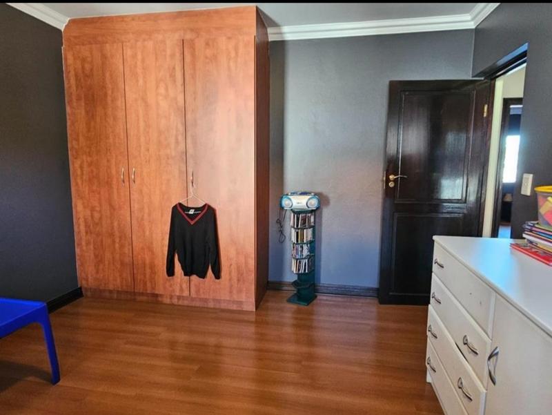 4 Bedroom Property for Sale in Thorn Valley Estate Gauteng