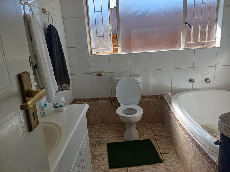 4 Bedroom Property for Sale in Alliance Gauteng