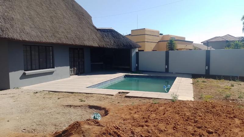 4 Bedroom Property for Sale in Eike Park Gauteng