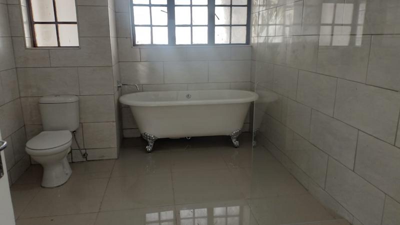 4 Bedroom Property for Sale in Eike Park Gauteng