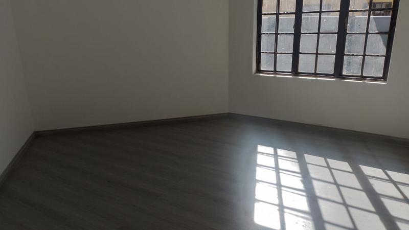 4 Bedroom Property for Sale in Eike Park Gauteng