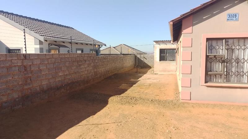 3 Bedroom Property for Sale in Toekomsrus Gauteng