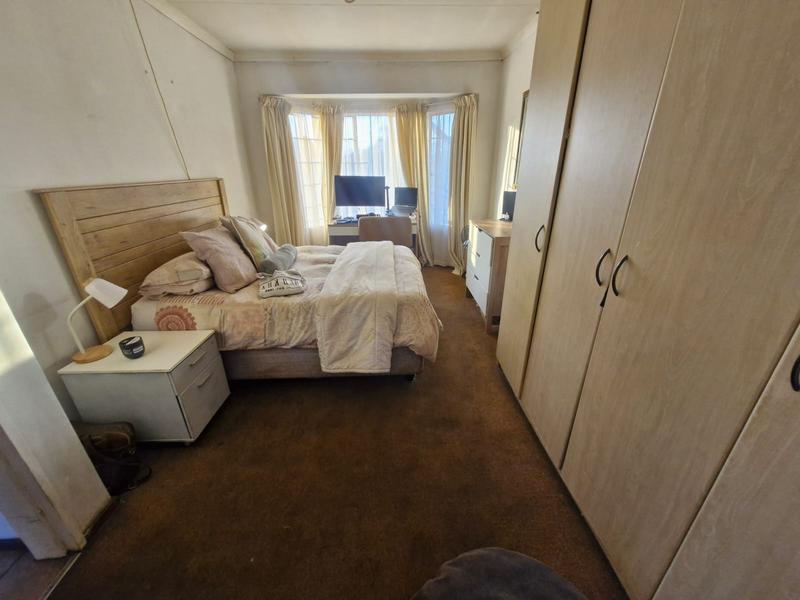 3 Bedroom Property for Sale in Glen Marais Gauteng