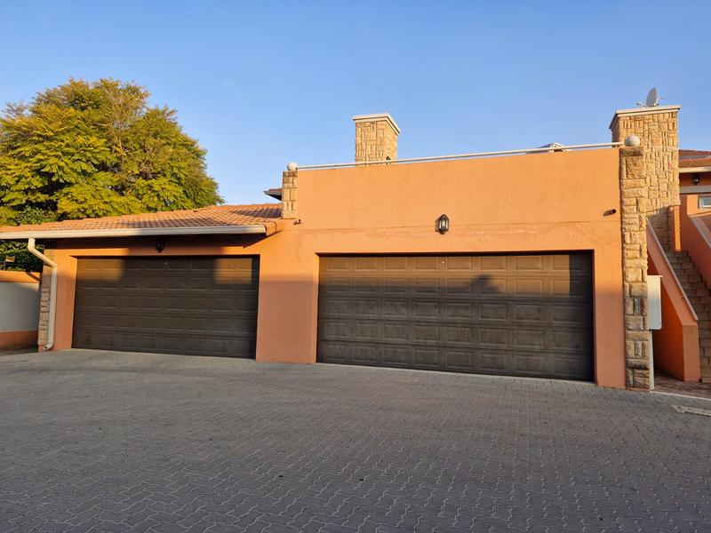 3 Bedroom Property for Sale in Glen Marais Gauteng