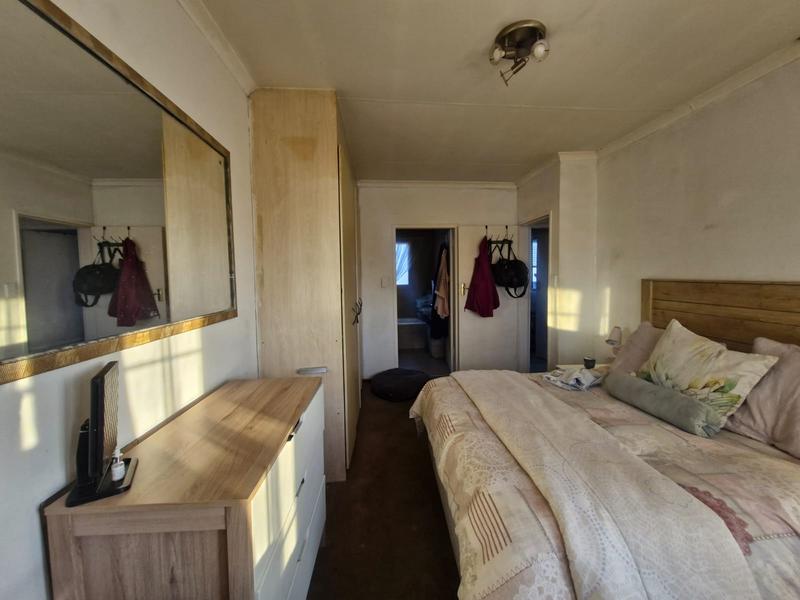 3 Bedroom Property for Sale in Glen Marais Gauteng