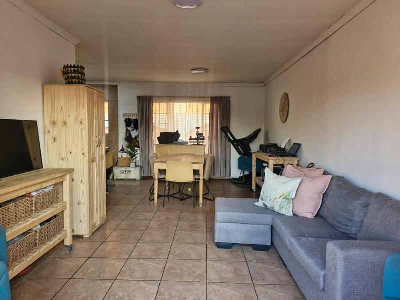 3 Bedroom Property for Sale in Glen Marais Gauteng
