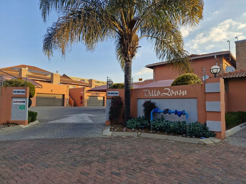 3 Bedroom Property for Sale in Glen Marais Gauteng