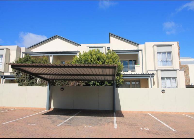 To Let 2 Bedroom Property for Rent in Parktown North Gauteng