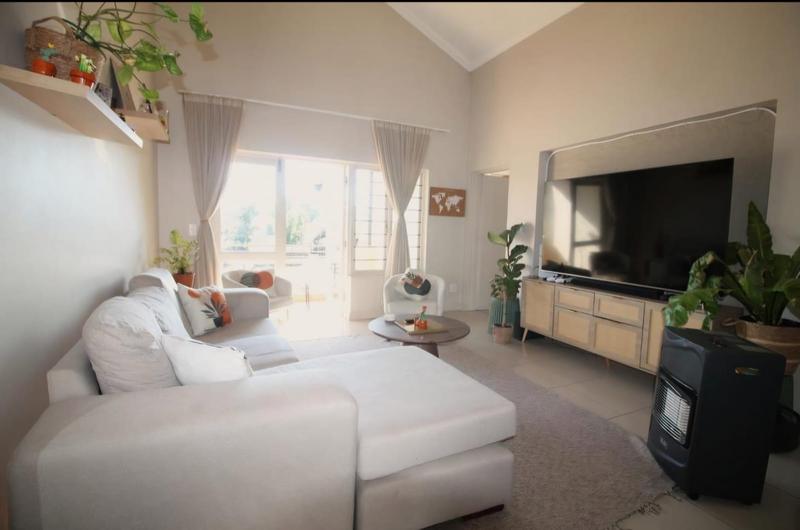 To Let 2 Bedroom Property for Rent in Parktown North Gauteng