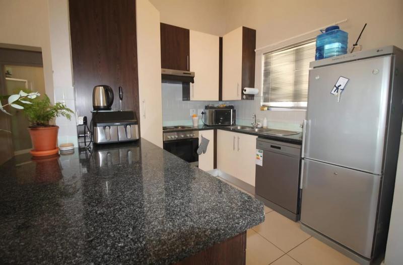 To Let 2 Bedroom Property for Rent in Parktown North Gauteng