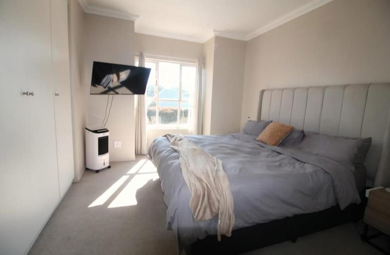 To Let 2 Bedroom Property for Rent in Parktown North Gauteng