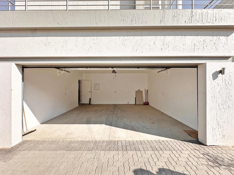 To Let 3 Bedroom Property for Rent in Bryanston Gauteng