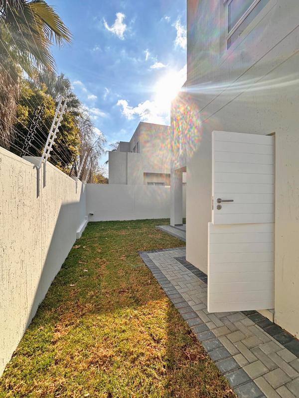 3 Bedroom Property for Sale in Bryanston Gauteng