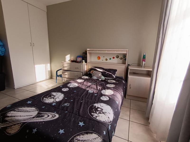 To Let 2 Bedroom Property for Rent in Strubenvale Gauteng