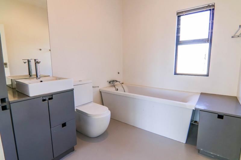 To Let 4 Bedroom Property for Rent in Copperleaf Estate Gauteng