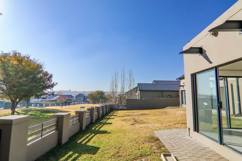 To Let 4 Bedroom Property for Rent in Copperleaf Estate Gauteng
