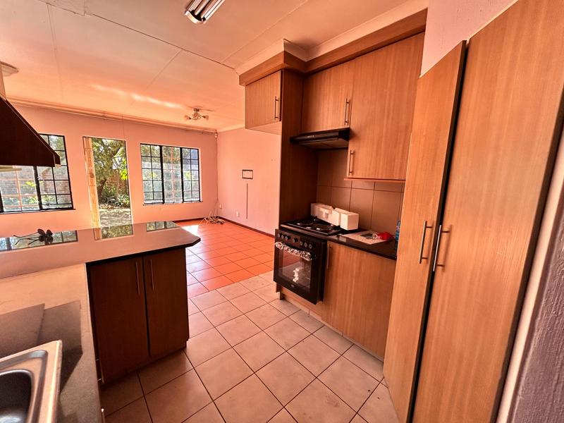 3 Bedroom Property for Sale in Heuweloord Gauteng