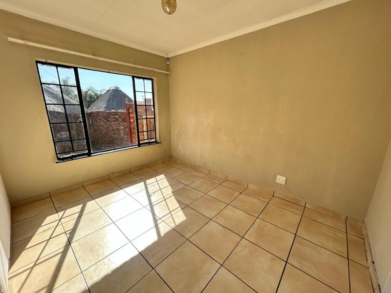 3 Bedroom Property for Sale in Heuweloord Gauteng