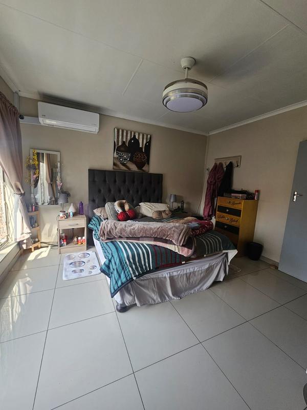 3 Bedroom Property for Sale in Brackenhurst Gauteng