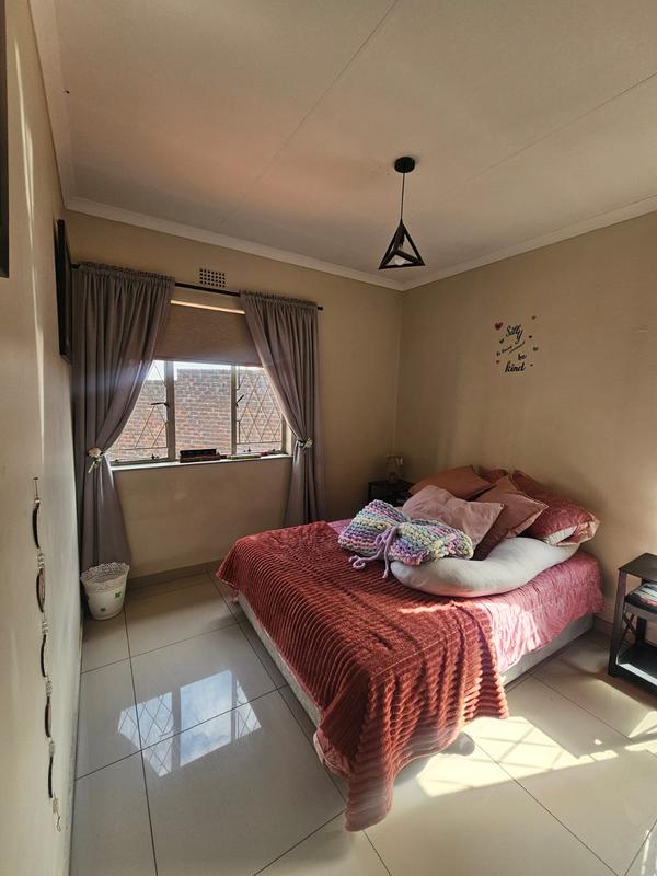 3 Bedroom Property for Sale in Brackenhurst Gauteng