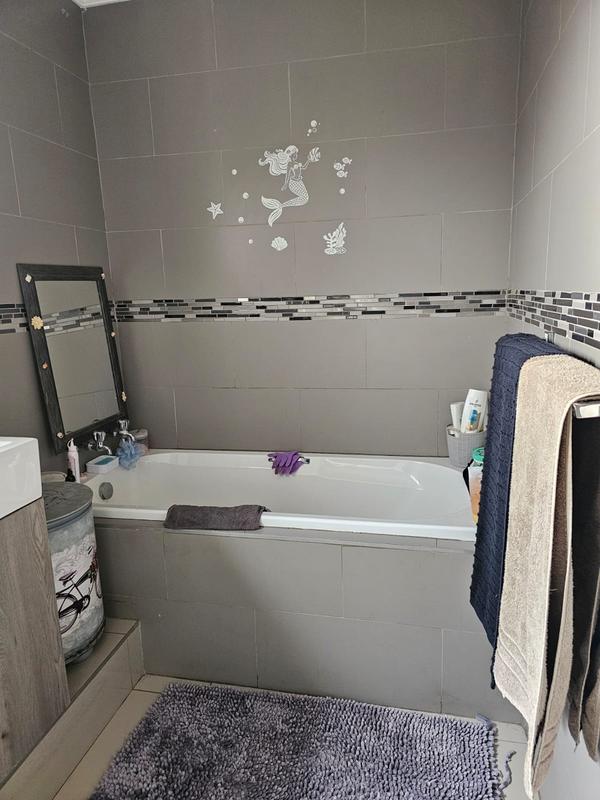 3 Bedroom Property for Sale in Brackenhurst Gauteng