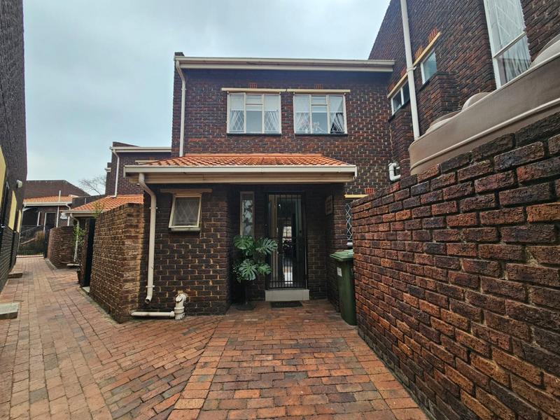 3 Bedroom Property for Sale in Brackenhurst Gauteng