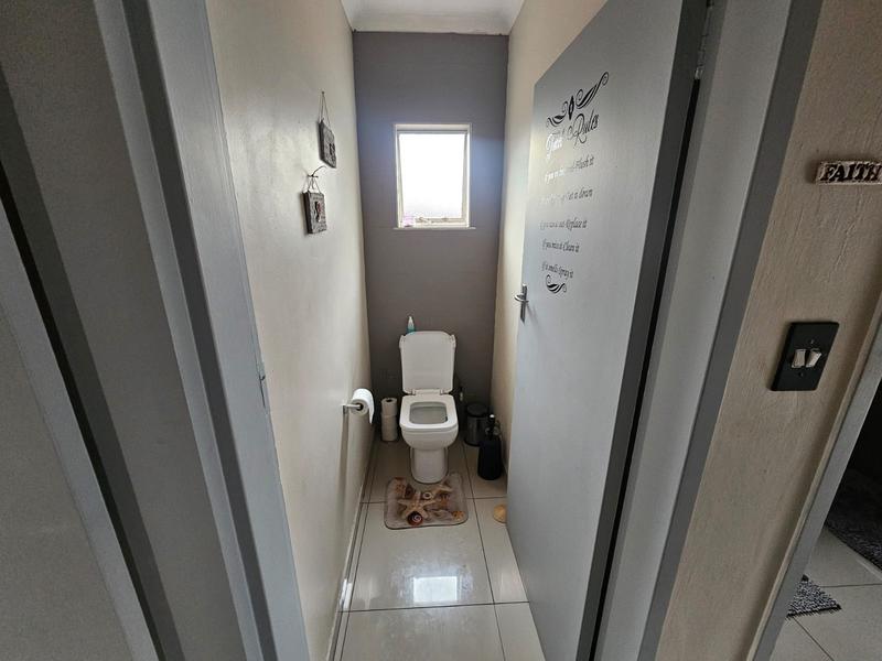 3 Bedroom Property for Sale in Brackenhurst Gauteng