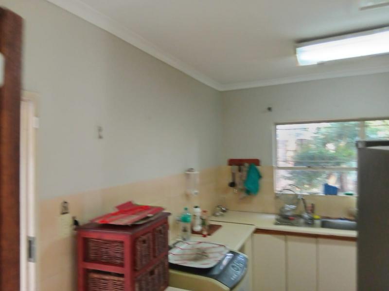 5 Bedroom Property for Sale in Rooihuiskraal Gauteng