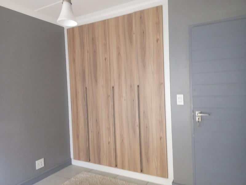 To Let 1 Bedroom Property for Rent in Silver Lakes Gauteng