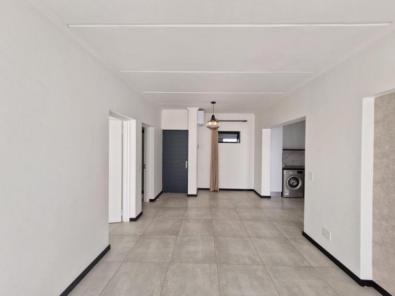To Let 2 Bedroom Property for Rent in Bryanston Gauteng