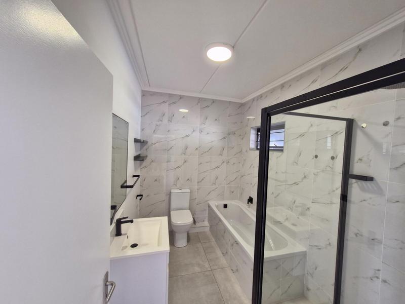 To Let 2 Bedroom Property for Rent in Bryanston Gauteng