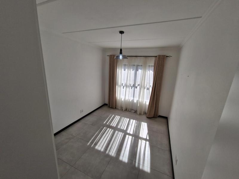 To Let 2 Bedroom Property for Rent in Bryanston Gauteng