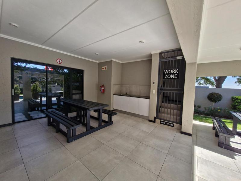 To Let 2 Bedroom Property for Rent in Bryanston Gauteng