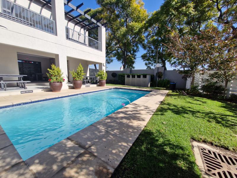 To Let 2 Bedroom Property for Rent in Bryanston Gauteng