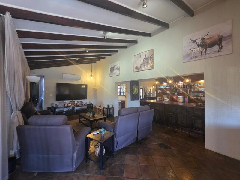 5 Bedroom Property for Sale in Greenhills Gauteng