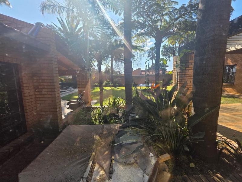 5 Bedroom Property for Sale in Greenhills Gauteng