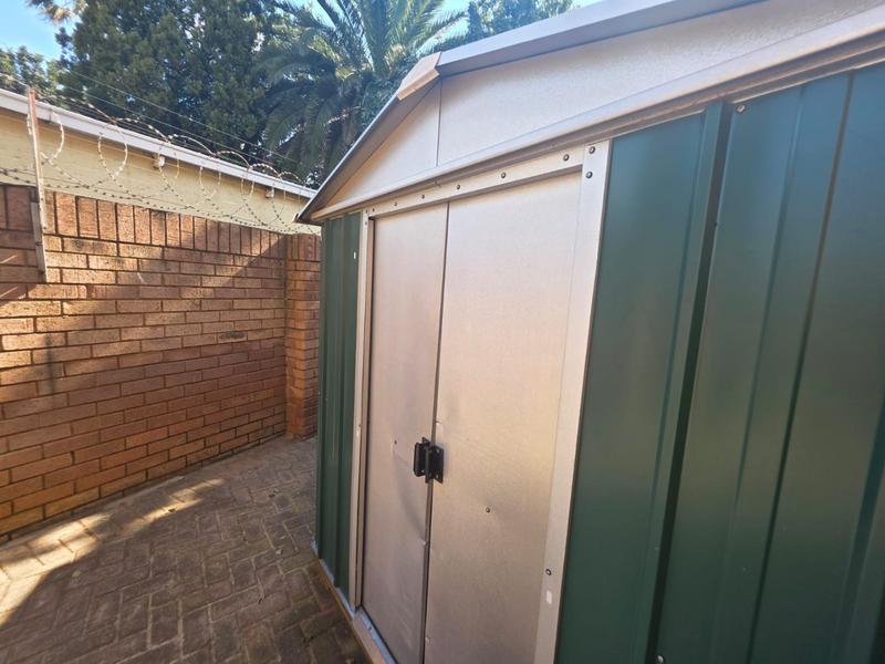 5 Bedroom Property for Sale in Greenhills Gauteng