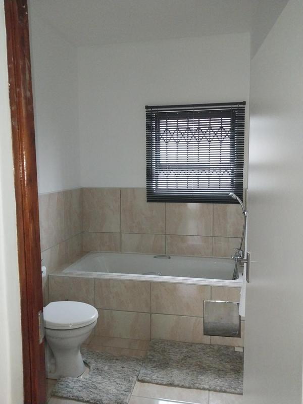 2 Bedroom Property for Sale in Pomona Gauteng