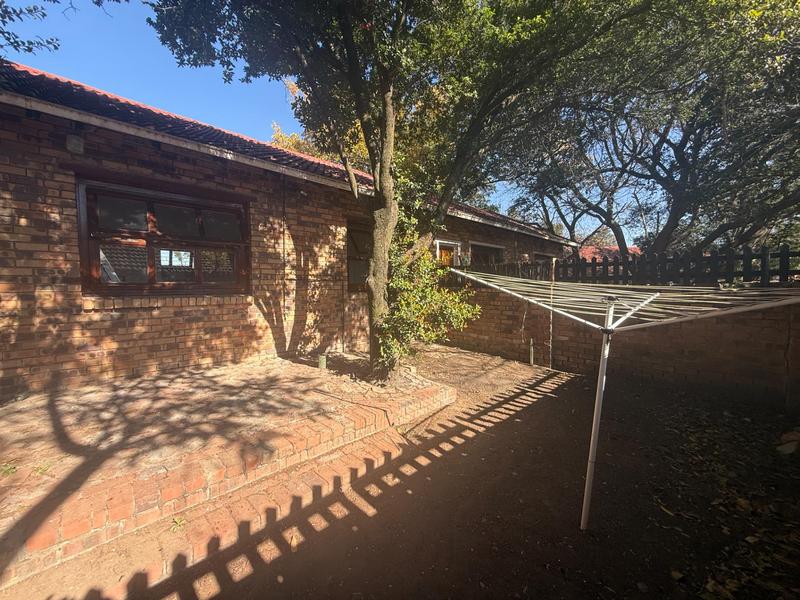To Let 2 Bedroom Property for Rent in Chartwell Gauteng