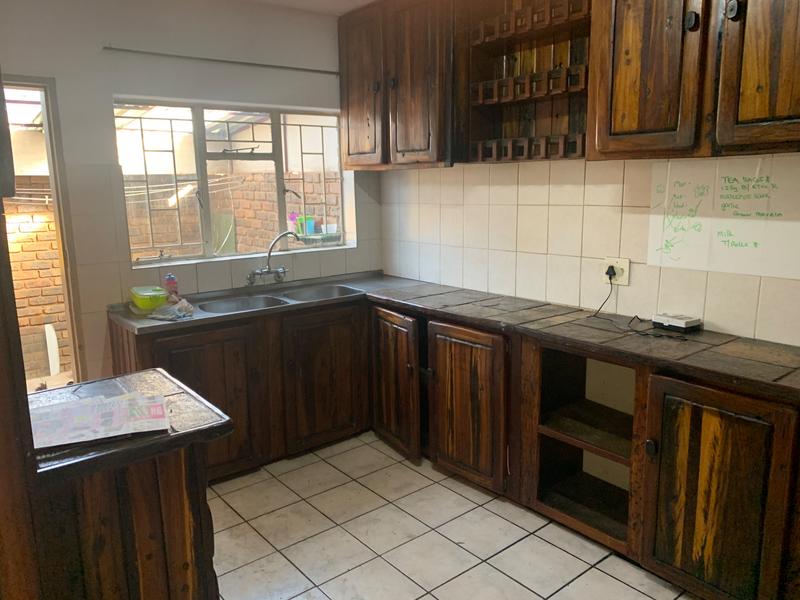 To Let 3 Bedroom Property for Rent in Erasmia Gauteng