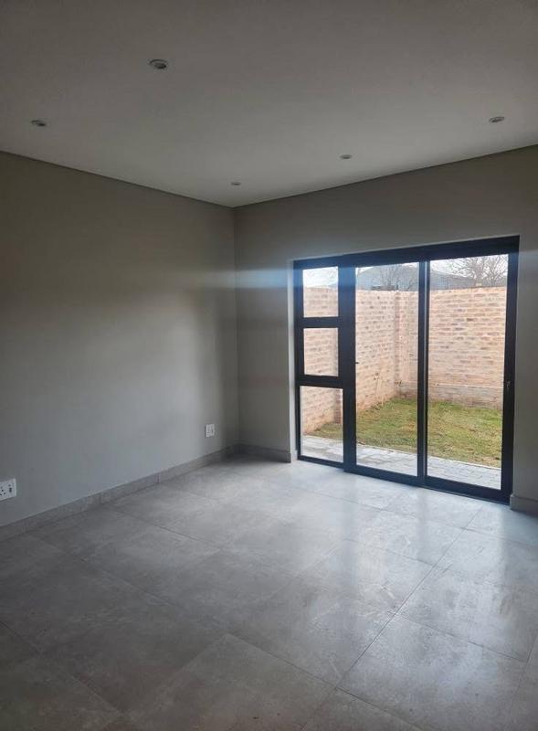 To Let 3 Bedroom Property for Rent in Raslouw Gauteng
