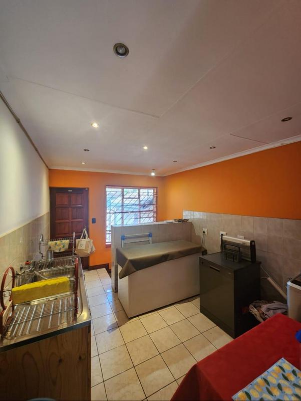 5 Bedroom Property for Sale in Erasmia Gauteng