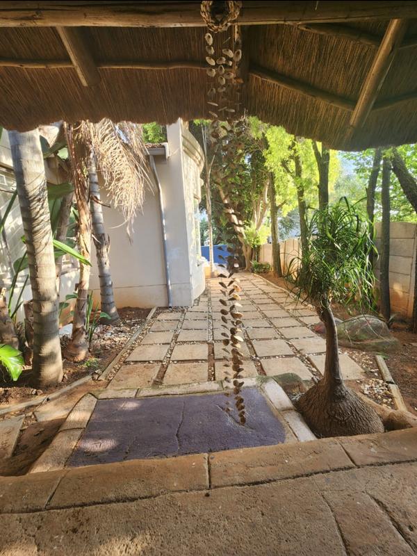 5 Bedroom Property for Sale in Erasmia Gauteng