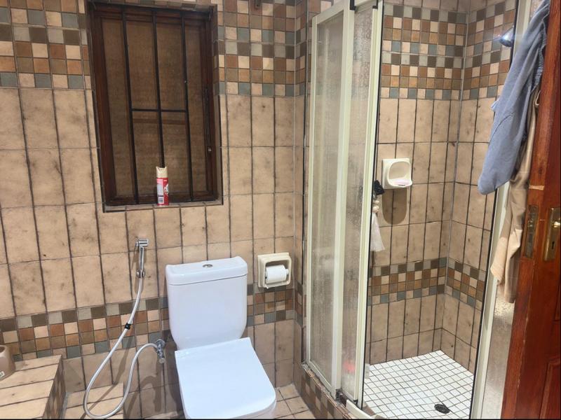 5 Bedroom Property for Sale in Claudius Gauteng