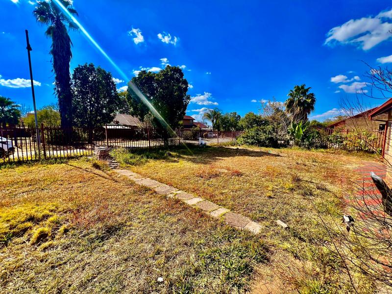 3 Bedroom Property for Sale in Akasia Gauteng
